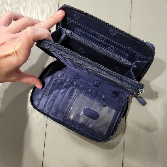 Vera Bradley Navy Blue Floral Quilted Wallet Double Zipper White Pink - Picture 5 of 5